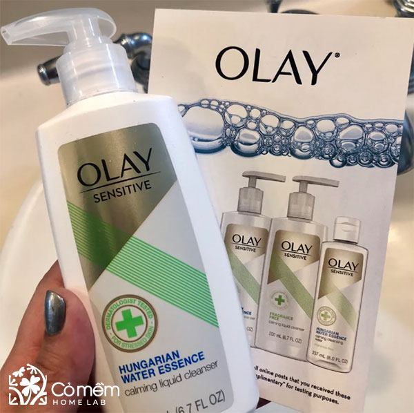  Olay Sensitive - dòng sản phẩm sữa rửa mặt cấp ẩm cực tốt